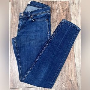 Roxy Juniors Sunburners Skinny Jean, Low Rise,        Size 1/25, Medium Wash